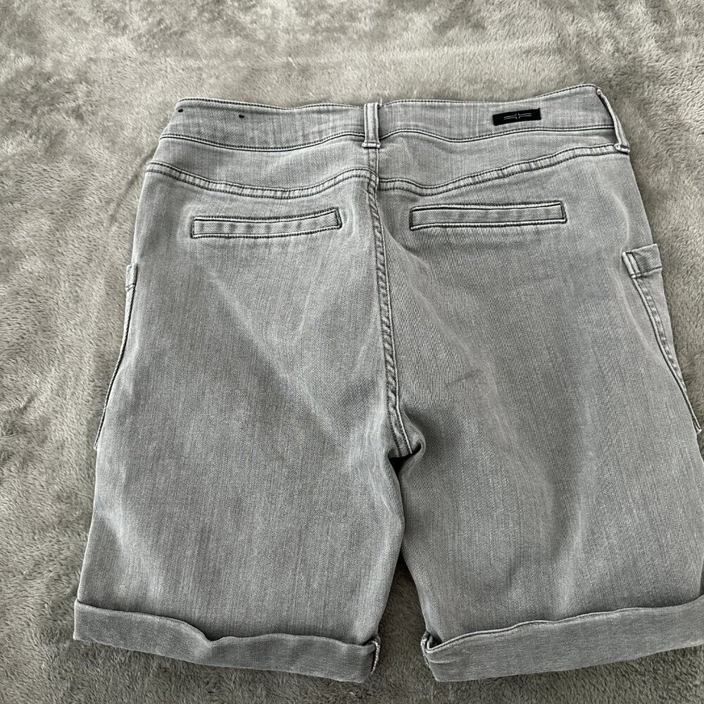 Liverpool Jeans Co Cargo Bermuda Shorts Gray Women's size 4/27 - Picture 4 of 7